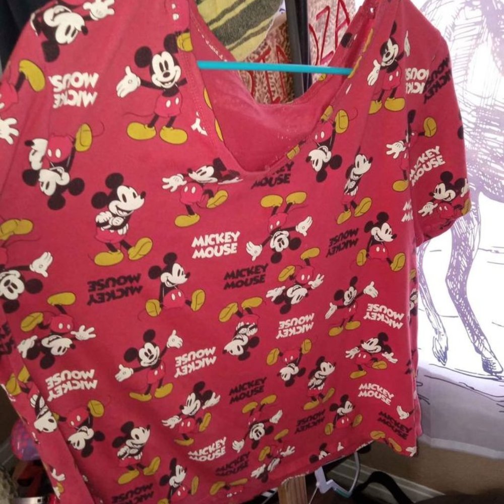 Plus size Mickey mouse crop top 2xl